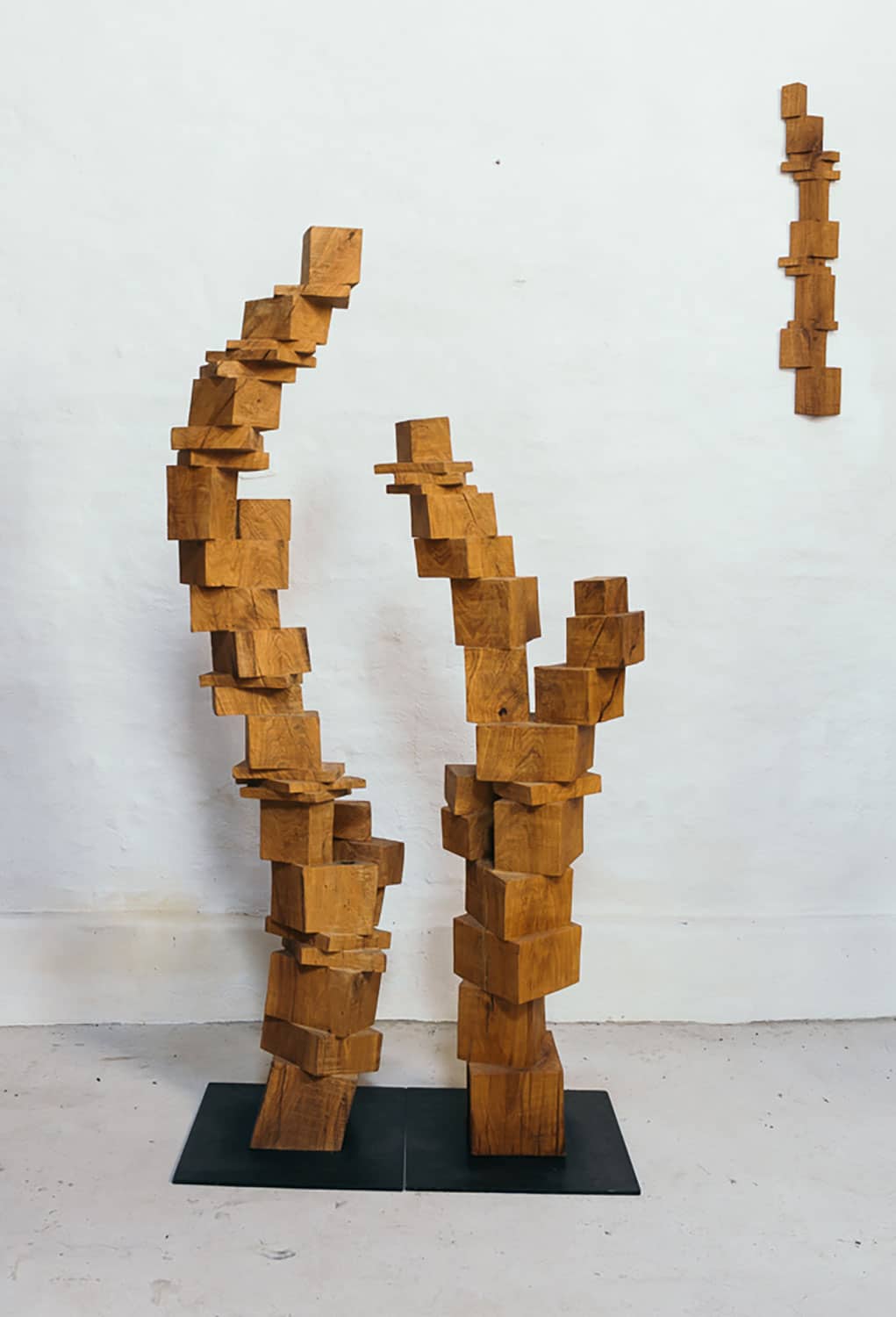 Geometrische Holzfiguren