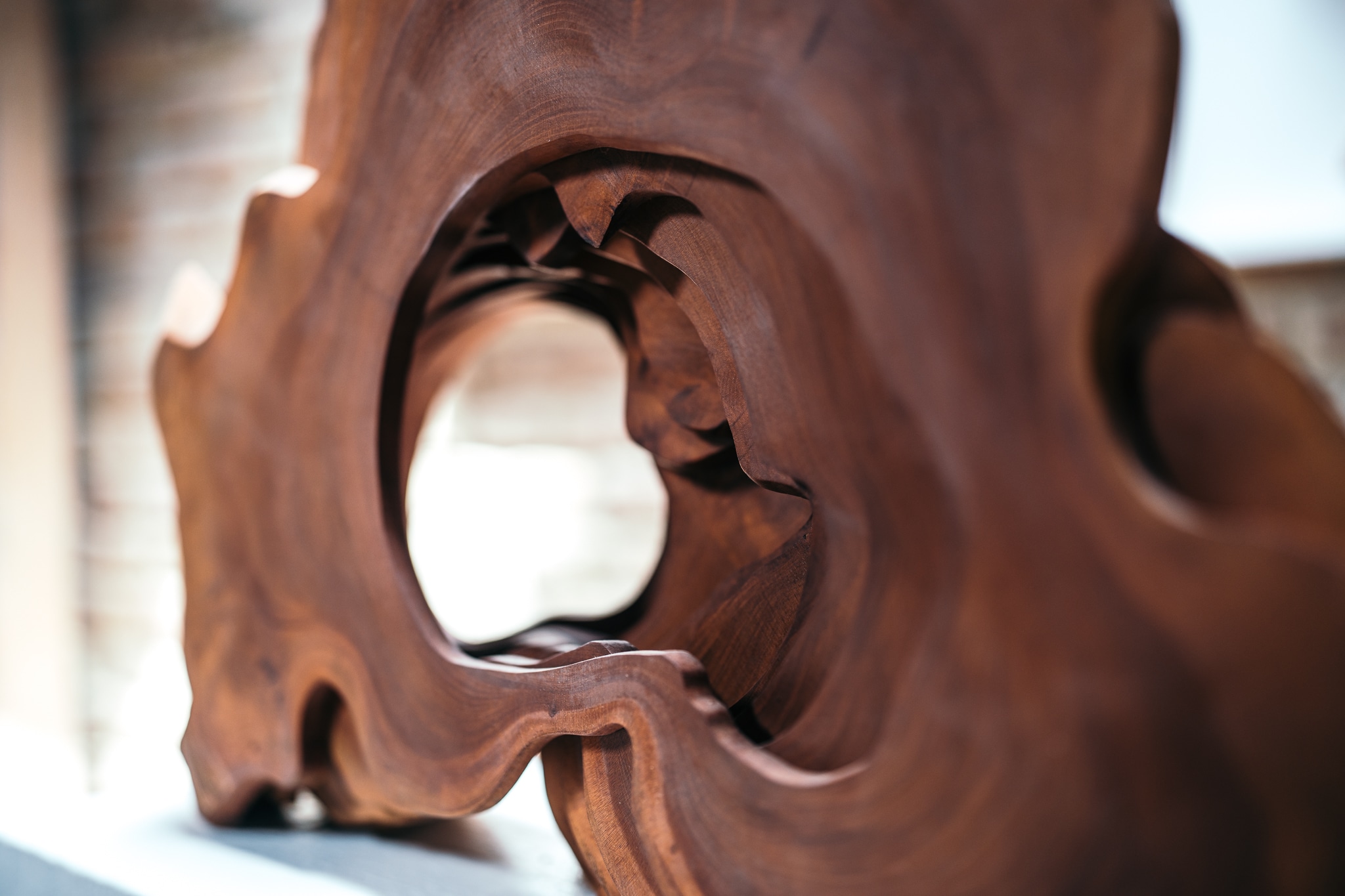 Detail einer Holzskulptur